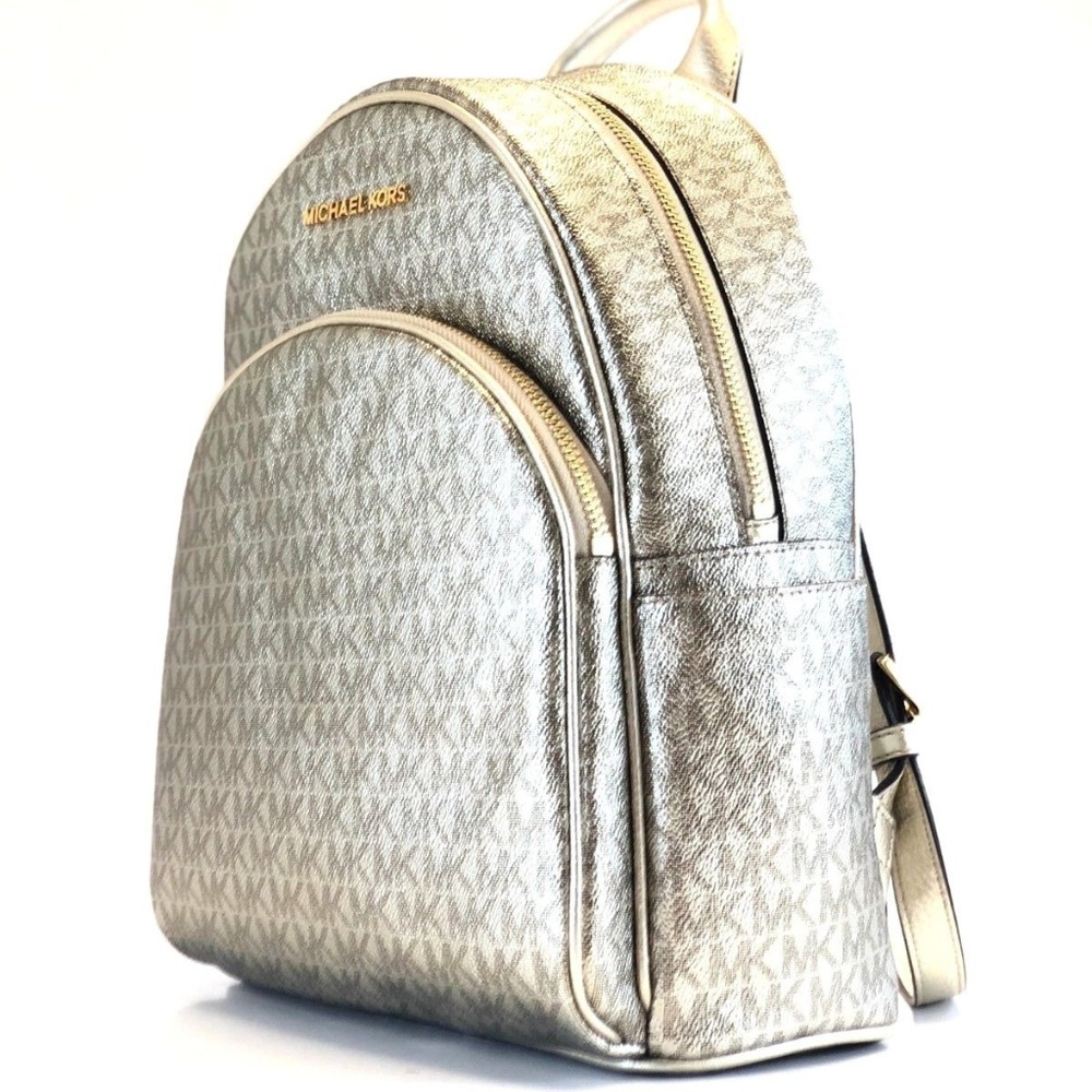 BNWT Michael Kors Abbey Medium Pale Gold Packpack